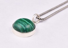 Collana con ciondolo da donna