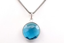 Bellissimo ciondolo da donna